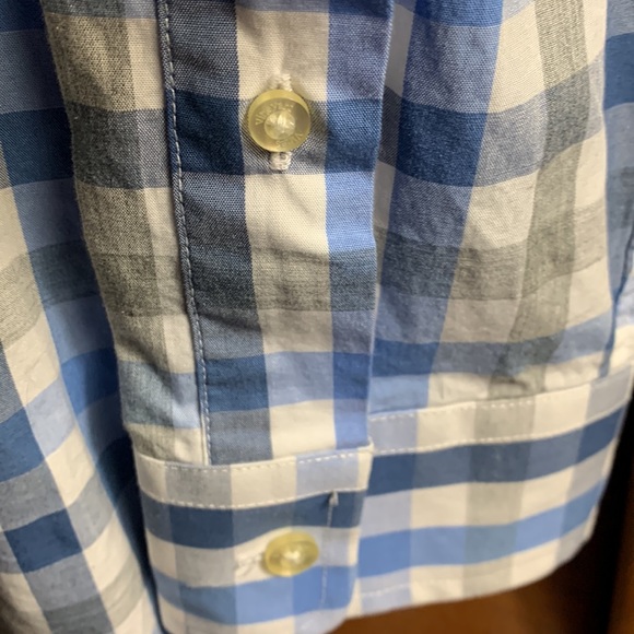 Like new Mens Whale Vineyard Vines dressshirt - Picture 4 of 6